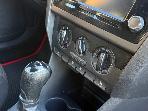 2019 Skoda Rapid I Рестайлинг, белый, 1390000 рублей - вид 15
