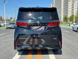 2024 Toyota Alphard IV, чёрный, 9155000 рублей, вид 5
