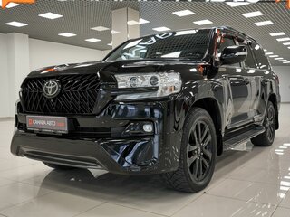 2017 Toyota Land Cruiser 200 Series Рестайлинг 2, чёрный, 5999999 рублей, вид 3