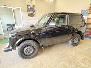 2019 Lada (ВАЗ) 2121 (4x4) I Рестайлинг, чёрный, 550000 рублей, вид 2