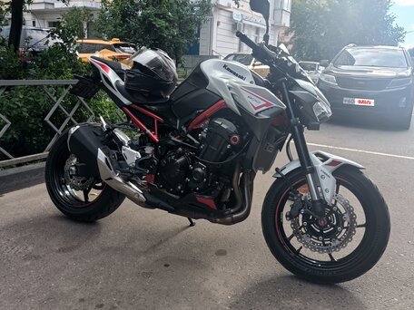 2022 Kawasaki Z 900, белый, 1000000 рублей, вид 5