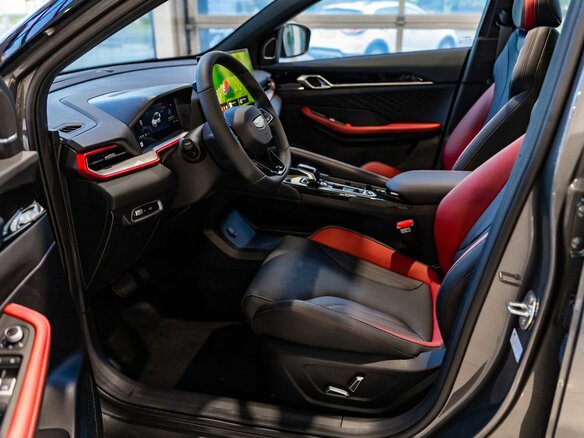 2026 Geely Coolray I Рестайлинг 2, серый - вид 15