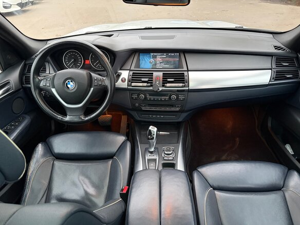 2011 BMW X5 35i II (E70) Рестайлинг, серый, 2399000 рублей - вид 15