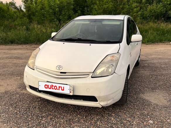 2010 Toyota Prius JDM II Рестайлинг (XW20), белый, 420000 рублей - вид 1