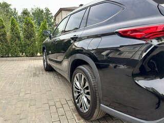 2026 Toyota Highlander IV (XU70), чёрный, 5250000 рублей, вид 3