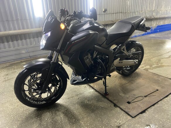 2014 Honda CB 650F, чёрный, 720000 рублей - вид 4