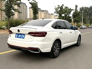 2022 Volkswagen Lavida III Рестайлинг, белый, 1480000 рублей, вид 3