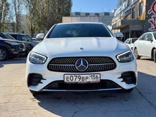 2021 Mercedes-Benz E-Класс 220 d V (W213, S213, C238) Рестайлинг, белый, 5250000 рублей, вид 2