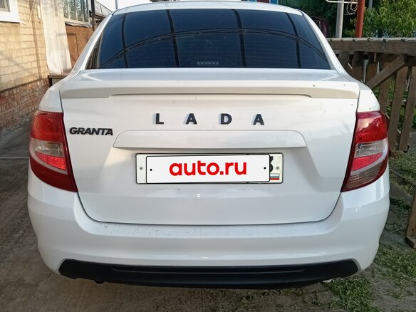 2020 Lada (ВАЗ) Granta Drive Active I Рестайлинг, белый, 620000 рублей - вид 3