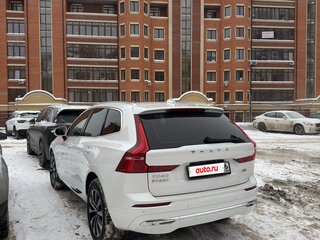 2022 Volvo XC60 II Рестайлинг, белый, 4700000 рублей, вид 4