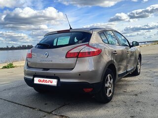 2012 Renault Megane III Рестайлинг, бежевый, 600000 рублей, вид 4