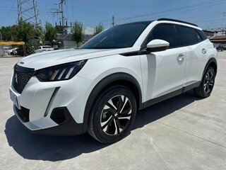 2022 Peugeot 2008 II, белый, 1300000 рублей, вид 1