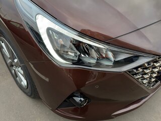 2021 Hyundai Solaris II Рестайлинг, коричневый, 1620000 рублей, вид 2