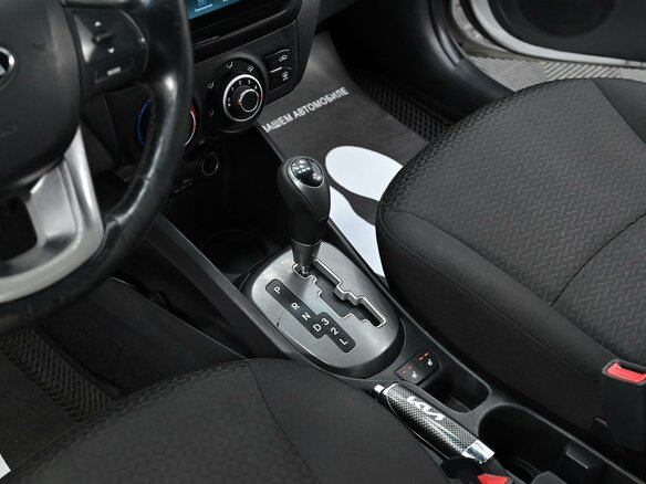2014 Kia Rio III, белый, 389000 рублей - вид 8