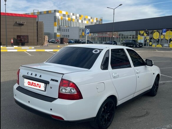 2009 Lada (ВАЗ) Priora I, белый, 350000 рублей - вид 3