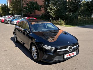 2019 Mercedes-Benz A-Класс 200 IV (W177), чёрный, 2780000 рублей, вид 2