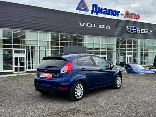 2018 Ford Fiesta Mk6 Рестайлинг, синий, 995000 рублей, вид 5