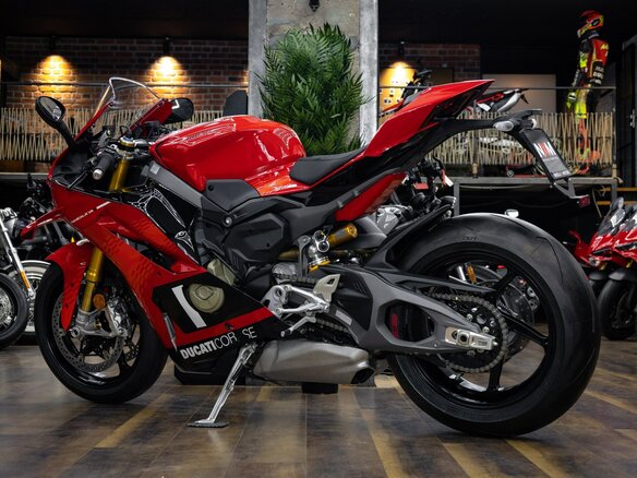 2026 Ducati Panigale V4, красный, 3790000 рублей - вид 14