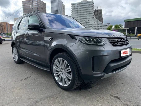 2017 Land Rover Discovery V, серый, 3050000 рублей, вид 2