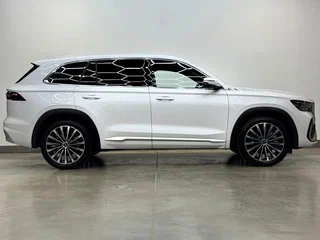 2026 Geely Monjaro I Рестайлинг 2 (China Market), белый, 4090000 рублей, вид 4