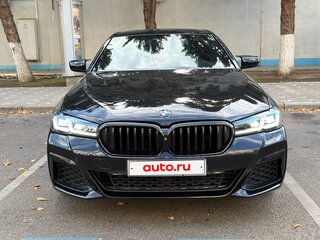 2019 BMW 5 серии 540i VII (G30/G31/G38), чёрный, 4990000 рублей, вид 2