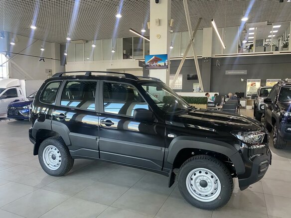 2026 Lada (ВАЗ) Niva Travel I Рестайлинг, чёрный, 1528000 рублей