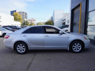 2011 Toyota Camry VI (XV40) Рестайлинг, серебристый, 1205700 рублей, вид 4