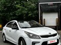 2017 Kia Rio IV, серебристый, 690000 рублей - вид 3