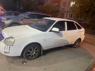 2009 Lada (ВАЗ) Priora I, белый, 150000 рублей, вид 4