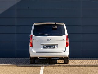 2010 Hyundai Grand Starex I, белый, 1855000 рублей, вид 5