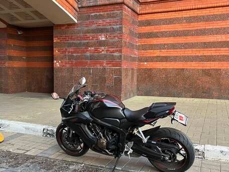 2020 Honda CBR 650R, чёрный, 850000 рублей, вид 2