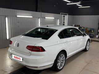 2017 Volkswagen Passat B8, белый, 2450000 рублей, вид 5
