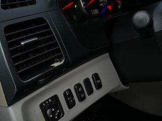2007 Mitsubishi Grandis I, серый, 690000 рублей, вид 5