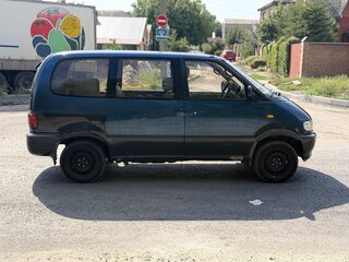 1991 Nissan Serena I (C23), серый, 295000 рублей, вид 4