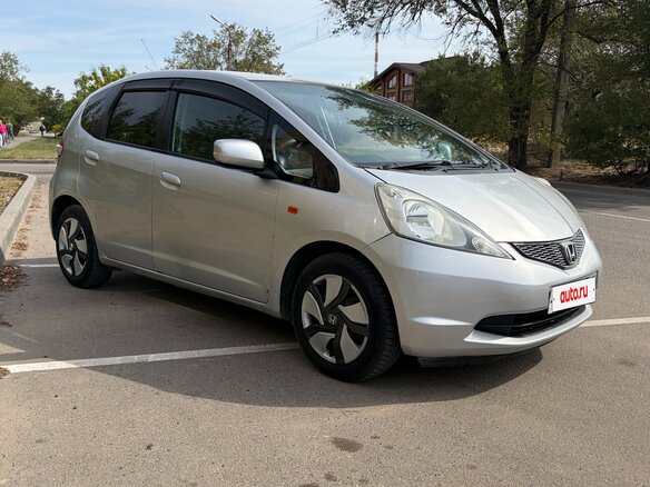 2008 Honda Fit II, серебристый, 550000 рублей - вид 2