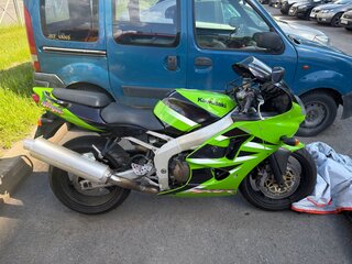 2001 Kawasaki ZX-6R Ninja, зелёный, 360000 рублей, вид 2