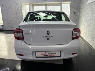 2015 Renault Logan II, белый, 685000 рублей, вид 4
