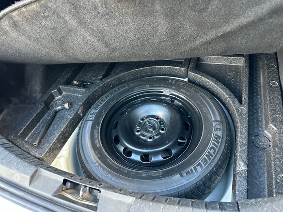 2008 Ford Focus II Рестайлинг, серебристый - вид 25