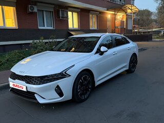 2021 Kia K5 III, белый, 2850000 рублей, вид 1