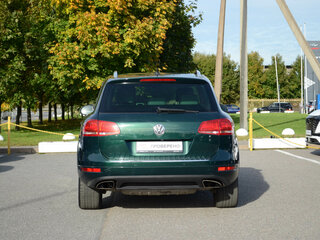2011 Volkswagen Touareg II, зелёный, 1597890 рублей, вид 5