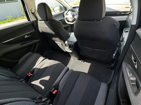 2018 Peugeot 5008 II, зелёный, 1440000 рублей - вид 20