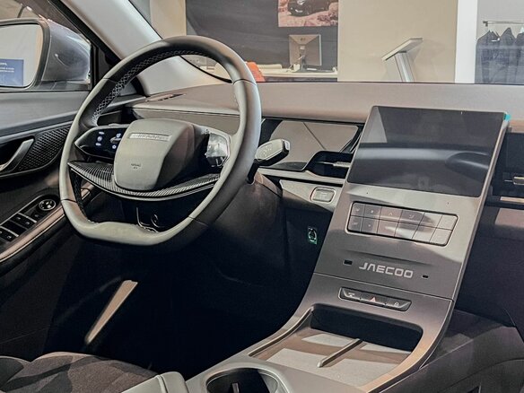 2026 Jaecoo J6, серый, 2749000 рублей - вид 13