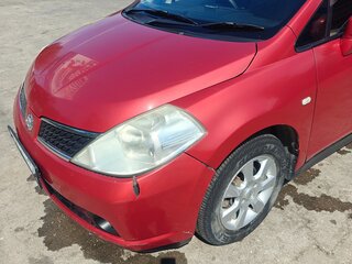 2004 Nissan Tiida I, красный, 400000 рублей, вид 2