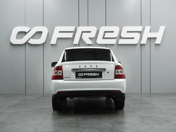 2016 Lada (ВАЗ) Priora I Рестайлинг, белый - вид 3
