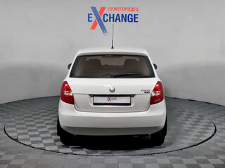 2009 Skoda Fabia II, белый, 389000 рублей, вид 5