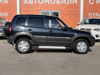 2013 Chevrolet Niva I Рестайлинг, чёрный, 650000 рублей, вид 4