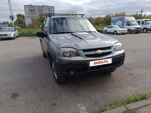 2011 Chevrolet Niva I Рестайлинг, серый - вид 4