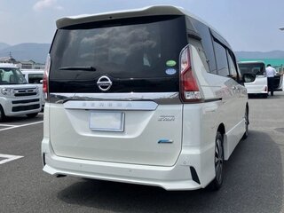 2021 Nissan Serena S-Hybrid V (C27) Рестайлинг, белый, 1687000 рублей, вид 3