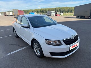 2013 Skoda Octavia III (A7), белый, 650000 рублей, вид 3