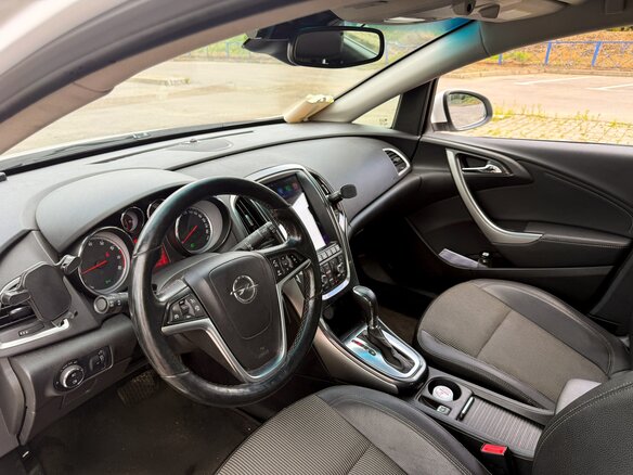2012 Opel Astra J Рестайлинг, белый, 720000 рублей - вид 17
